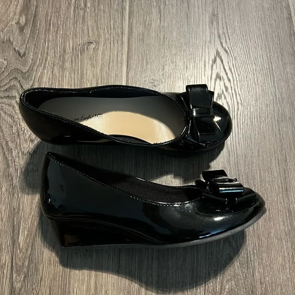 American Eagle Mairin Black Patent Wedge Heel Kids Girls Dress Shoes sz 11